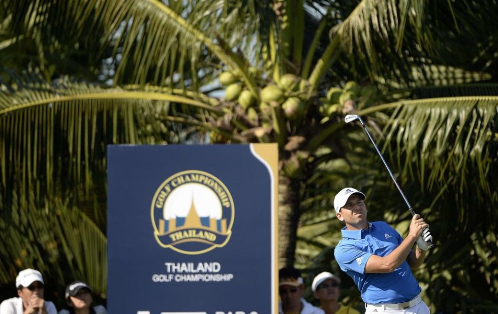 Sergio Garc�a disputa el Thailand Golf Championship con Juan Carlos Ferrero a los mandos de su bolsa. "He jugado al golf muchas veces con Juan Carlos, pero nunca me ha hecho de caddie. Hace poco estuvimos hablando del tema y decidimos hacerlo", asegur� Sergio Garc�a.