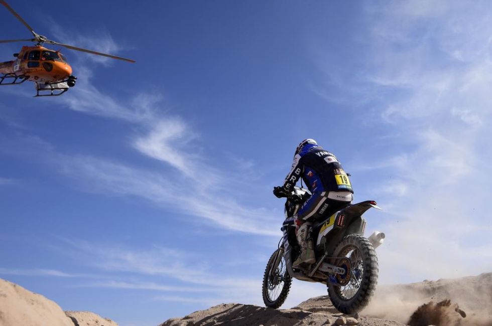 Alessandro Botturi, seguido por el helic�ptero