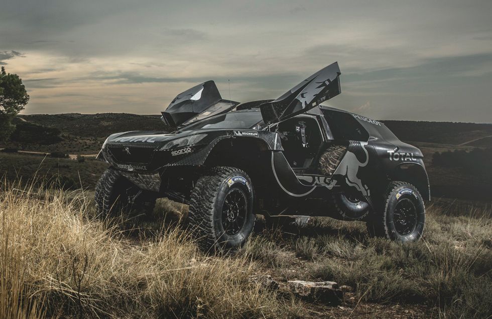 As� es el nuevo coche que llevar� Carlos Sainz en el pr�ximo Rally Dakar.