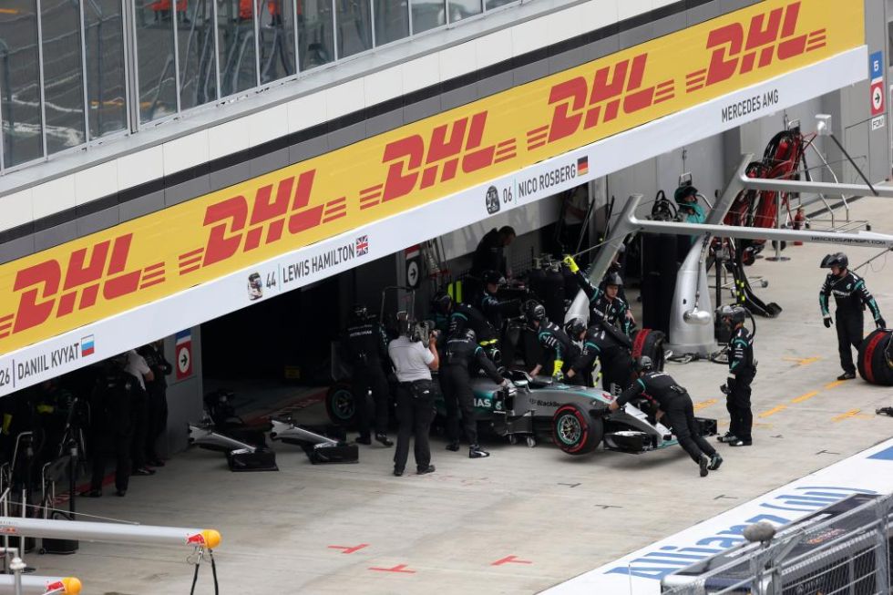 Nico Rosberg tuvo que abandonar en la octava vuelta