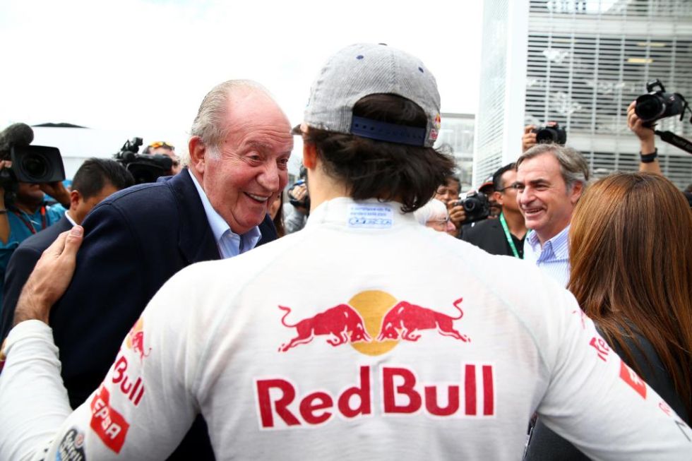 Juan Carlos de Borb�n ha querido acompa�ar a los pilotos espa�oles en M�xico