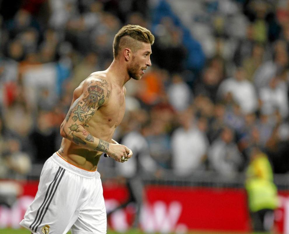 Sergio Ramos y su tatuado brazo derecho.
