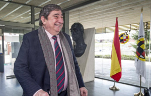 Lendoiro acudiendo a la Real Federaci�n espa�ola de f�tbol