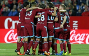 Los jugadores de la Real, en un partido de esta temporada.