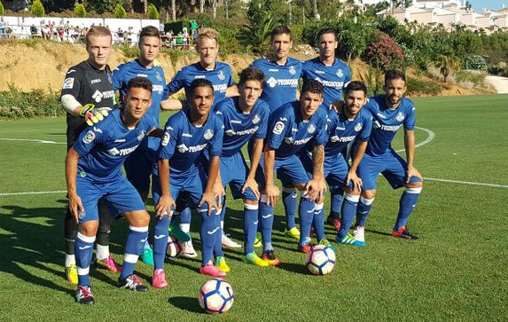 Once inicial del Getafe ante el Linares en Marbella.