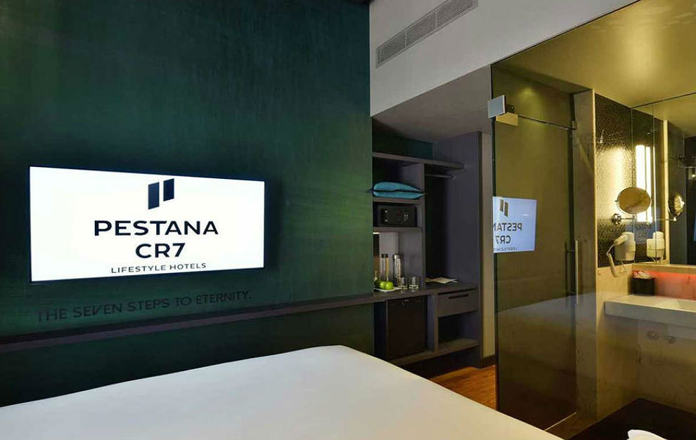 cristiano ronaldo hotel - Ilustrasi 2
