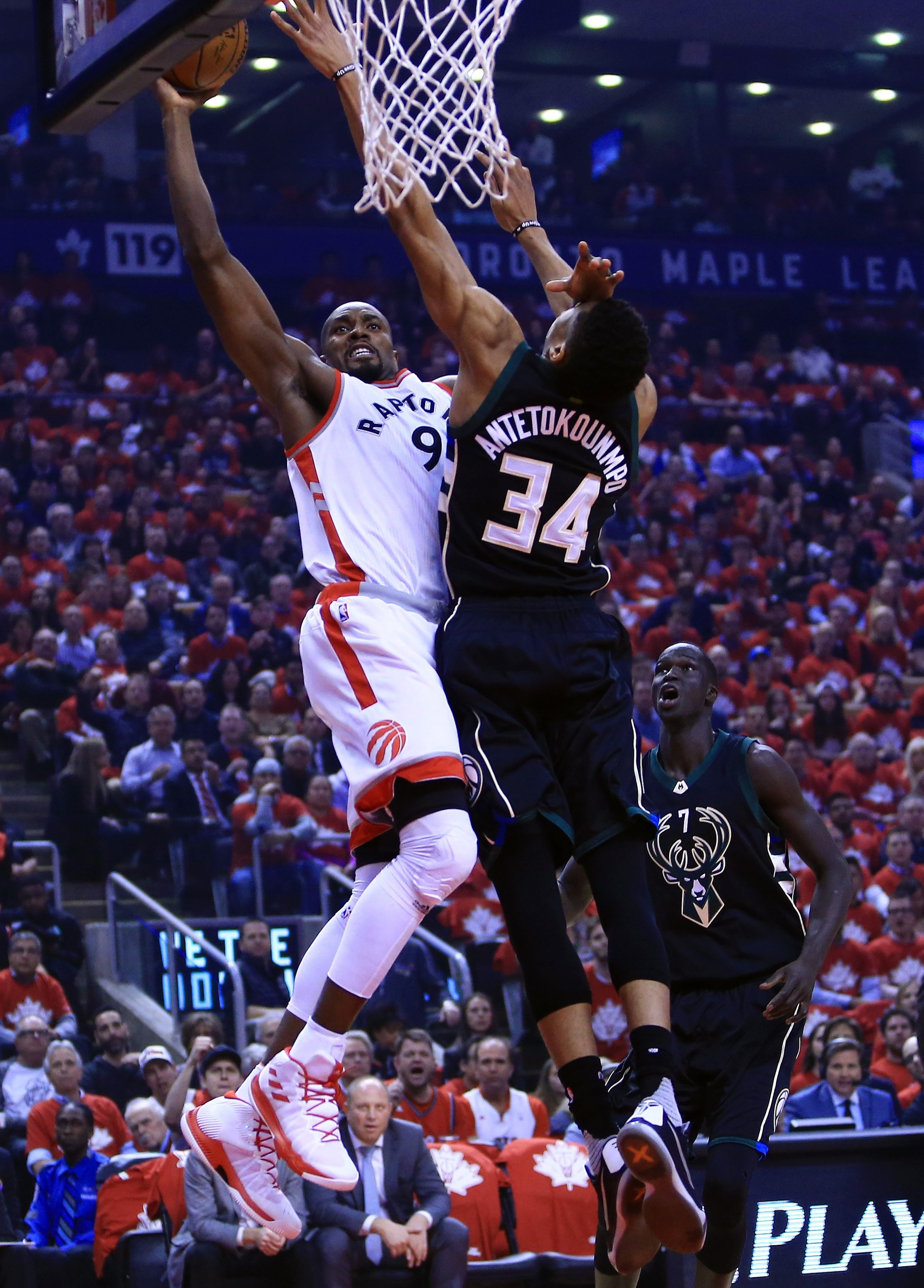 Raptors 118-93 Bucks (3-2): El ÑBA Ibaka caza a un jugador mitológico y ...