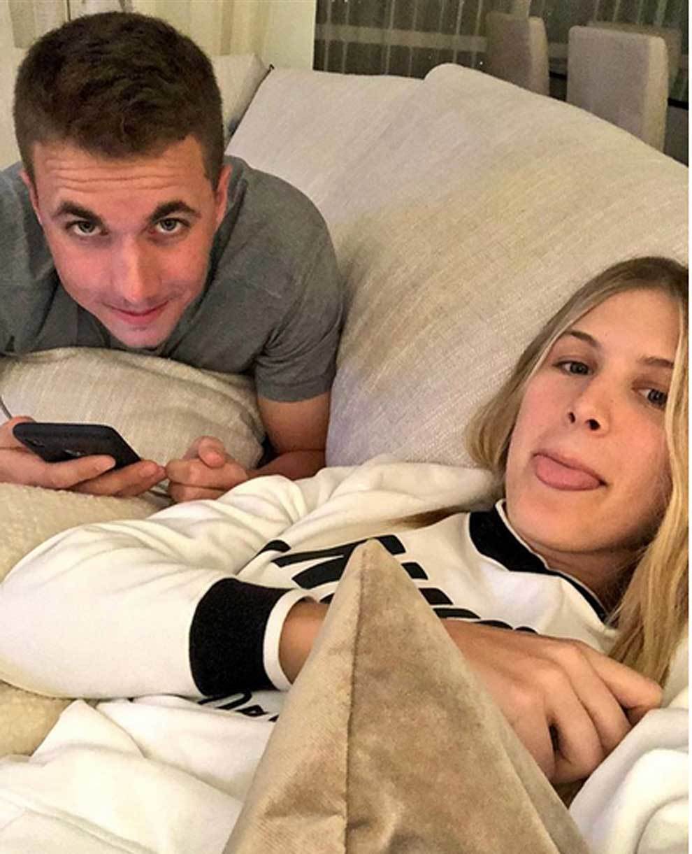 Genie Bouchard volviendo a quedar con el tuitero John Goehrke