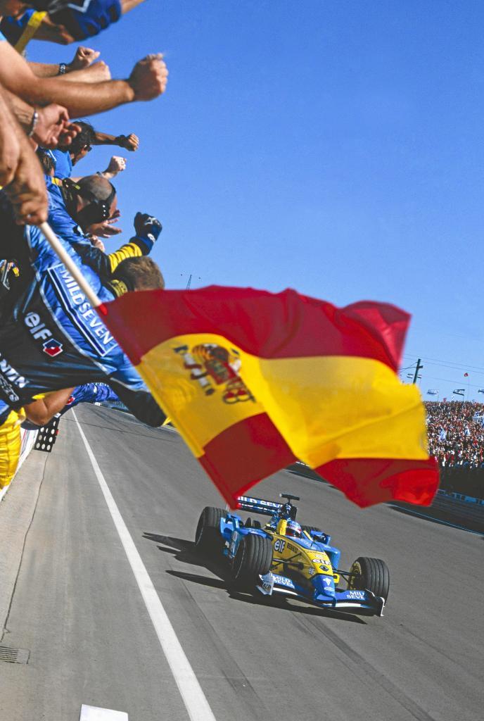 Formula One: The renault r23 used in f1 (2003) | MARCA English