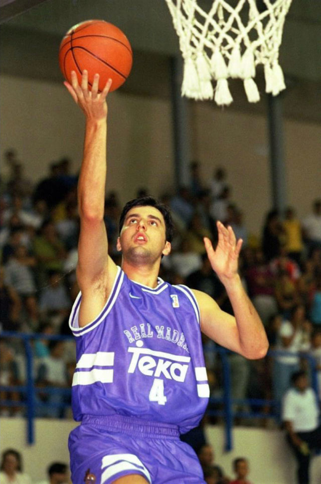 Club Baloncesto Sevilla Infantil A: EL CAJASOL "B" SE LLEVA EL TROFEO