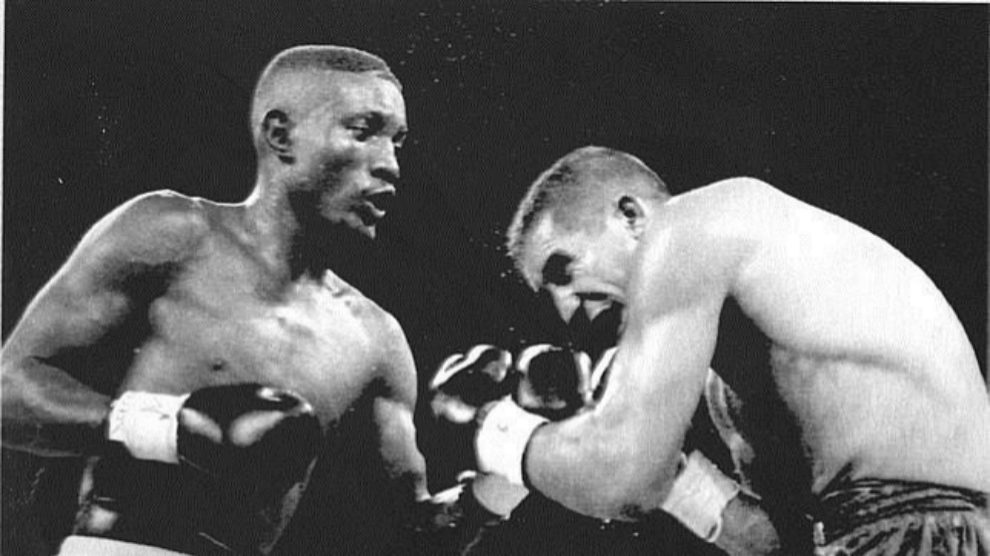 Momentos del combate entre Whitaker y Poli D�az