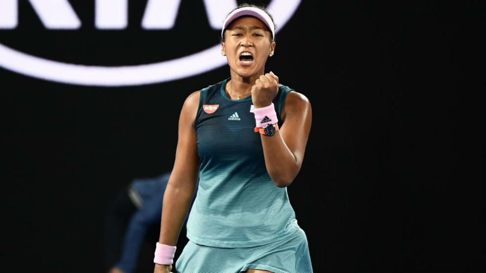 Osaka levanta el pu�o