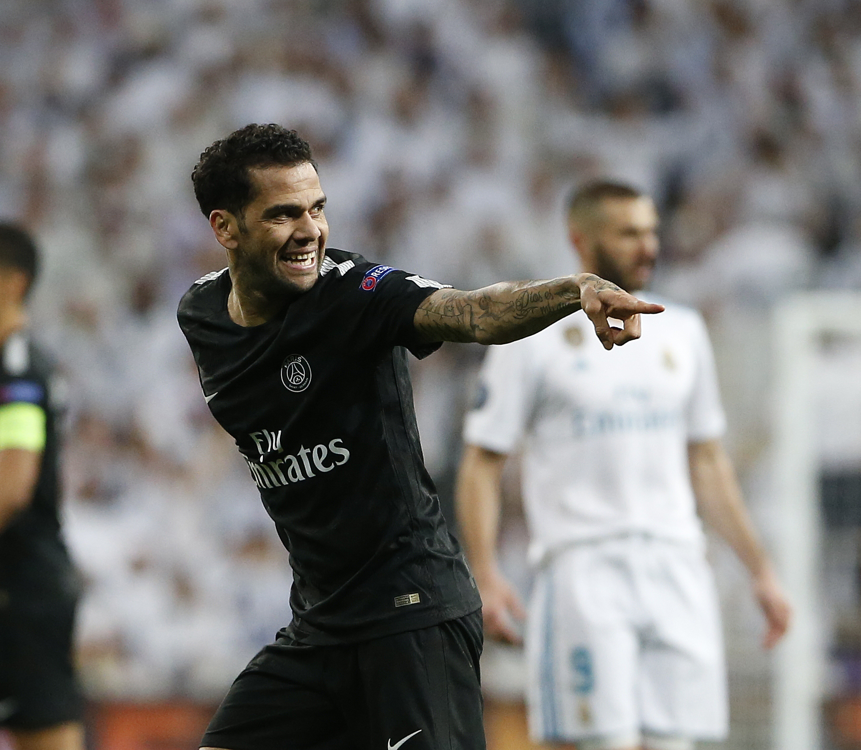 Le joueur du PSG Dani Alves à son tour cambriolé pendant un match