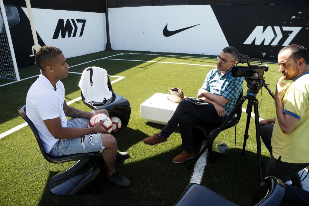 Mariano Diaz Personnellement Dédicacé Main Autographe 10X8 Photo Real Madrid Cadeau