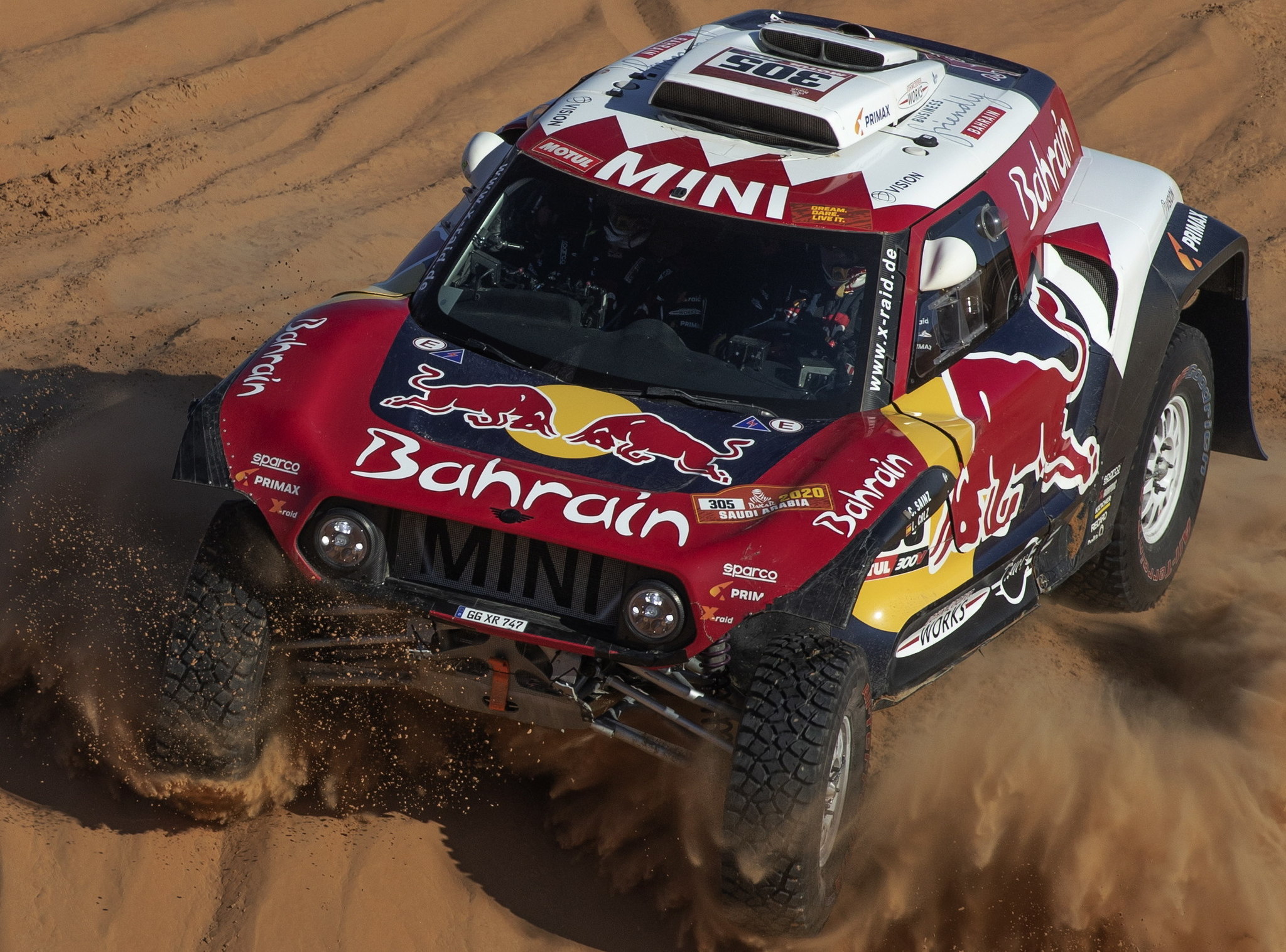 Haradh (Saudi Arabia), 16/01/2020.- Carlos <HIT>Sainz</HIT> of Spain in action during the stage eleven of the Rally Dakar 2020 between Shubaytah and Haradh in Saudi Arabia, 16 January 2020. The Rally Dakar takes place in Saudi Arabia from 05 to 17 January 2020. (Arabia Saudita, Espa�a) EFE/EPA/ANDRE PAIN