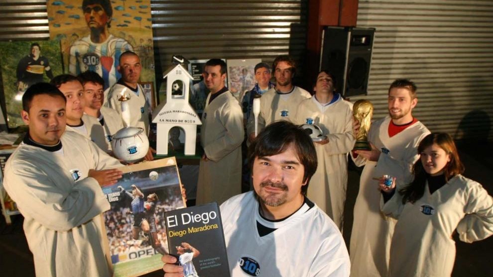 Champions League: La Iglesia Maradoniana: "Messi es nuestra esperanza viva" | Marca.com