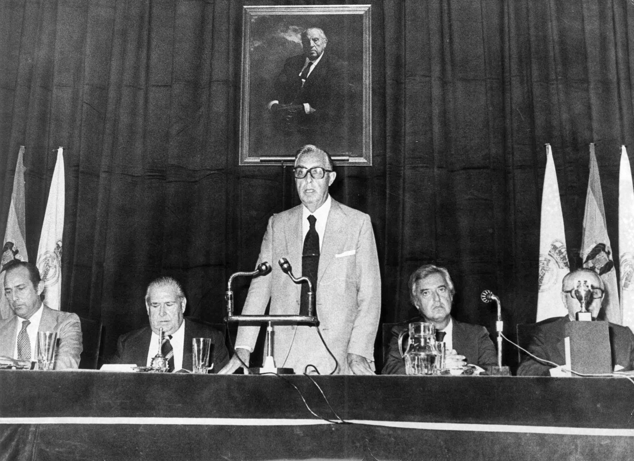 Real Madrid: Ramón Mendoza y una de espías entre la CIA y el KGB | Marca.com