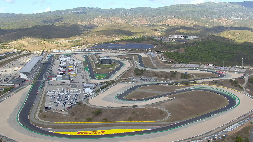 Vista a�rea del circuito de Portimao.