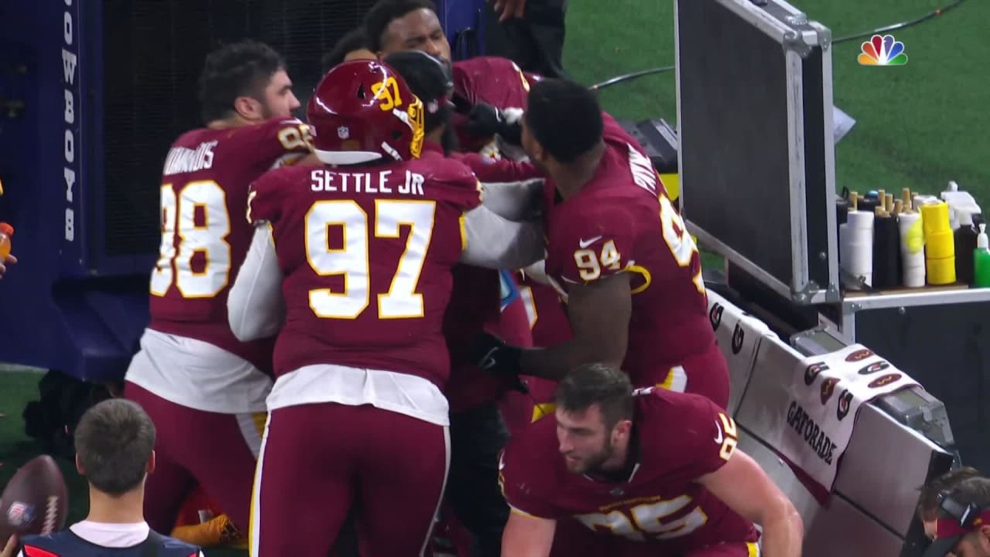 Jonathan Allen and Daron Paynes brawl.