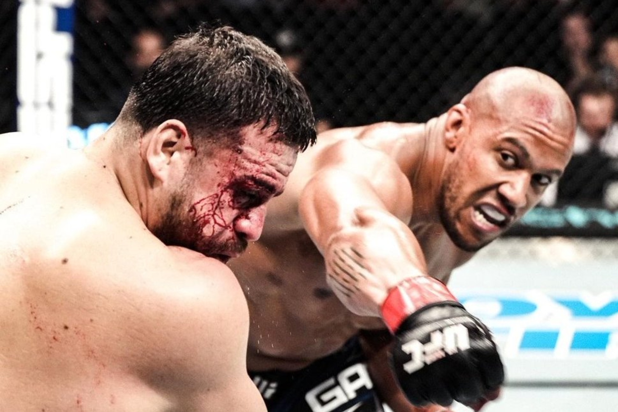 Gane knocks Tuivasa out - UFC