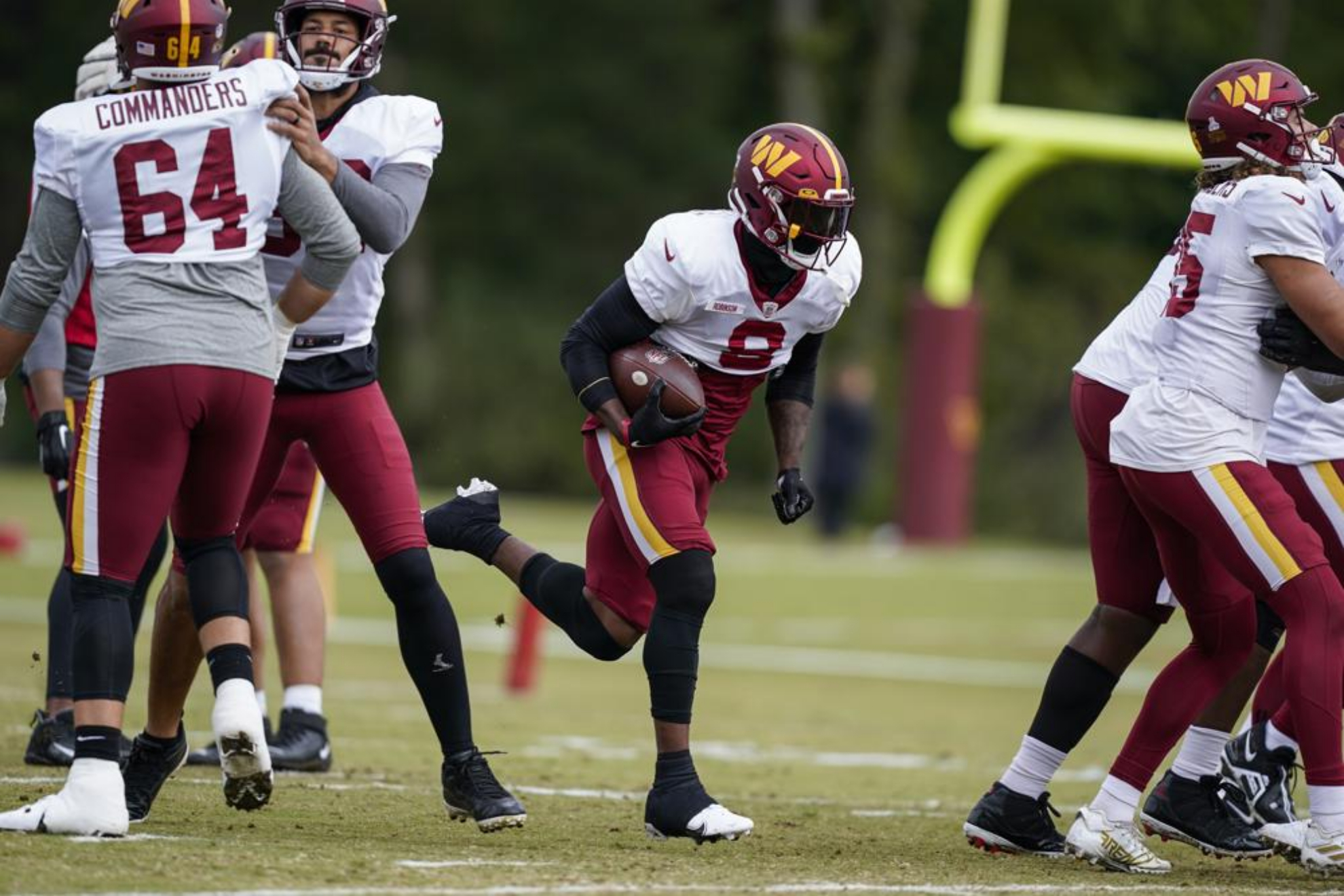 Robinson was shot twice in the right leg Aug. 28 in Washington. - AP Photo/Alex Brandon