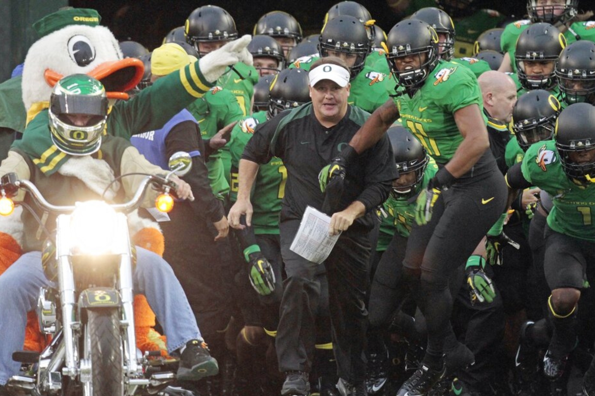 Kelly had lots of success at Oregon which led to NFL interest