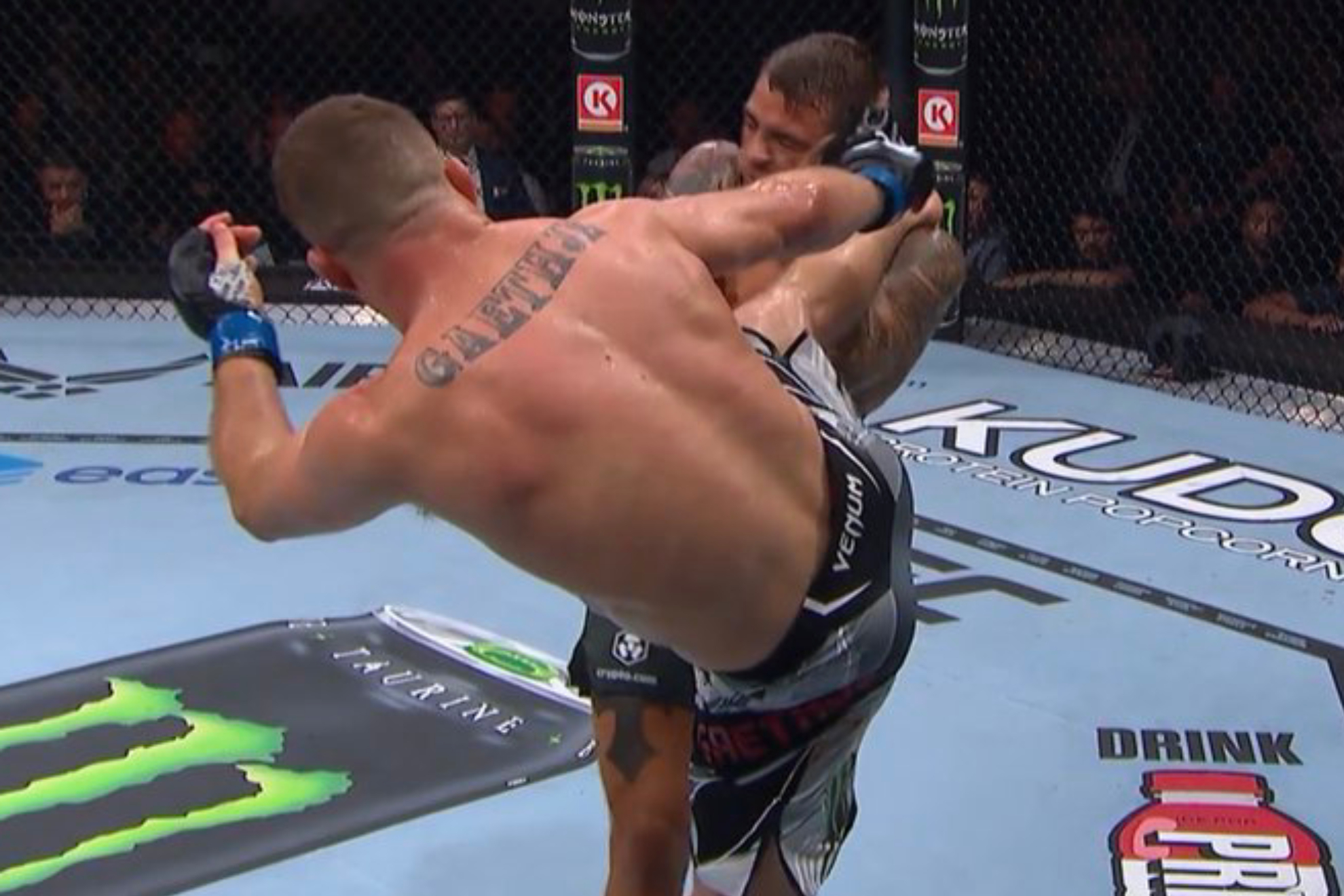 Justin Gaethje defeated Dustin Poirier