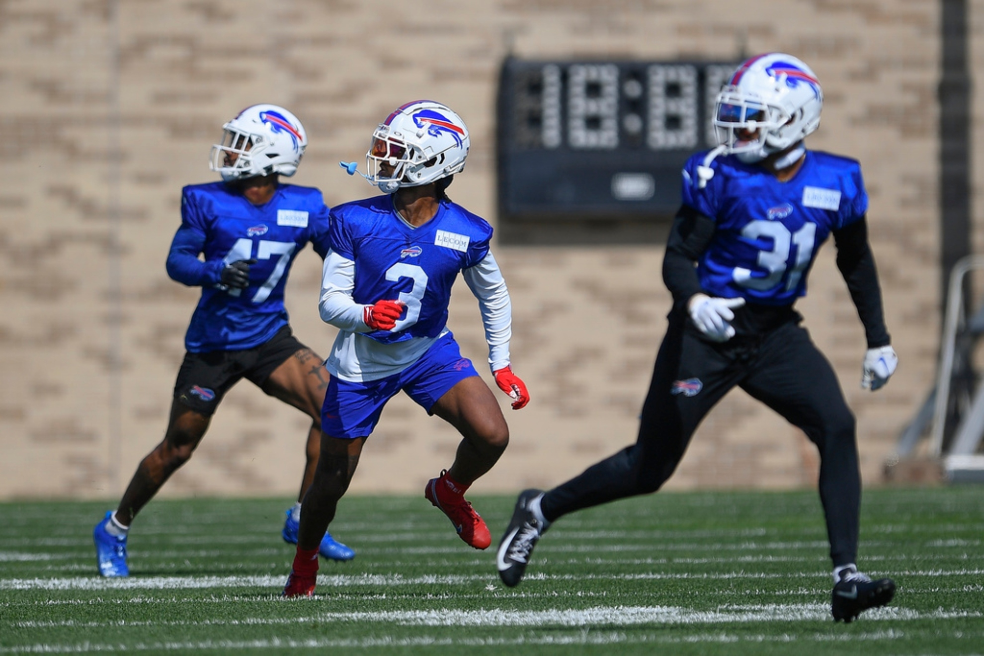 Buffalo Bills Damar Hamlin finally returns to training camp after terrifying health scare