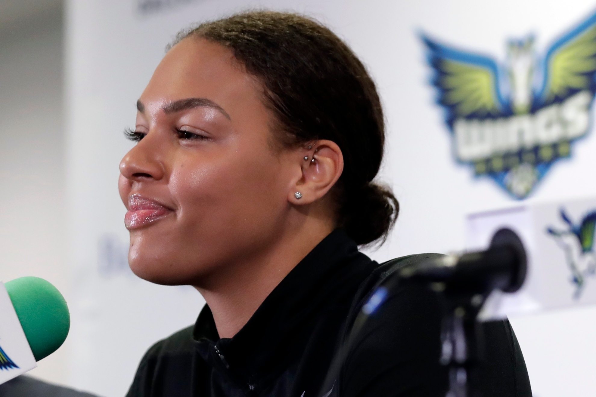 Liz Cambage News - Latest Liz Cambage News, Stats & Updates