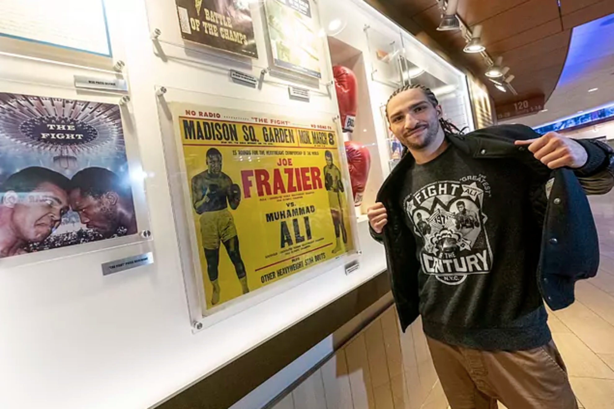 Nico Ali Walsh, grandson of Muhammad Ali, suffers first defeat and fans claim it was robbery