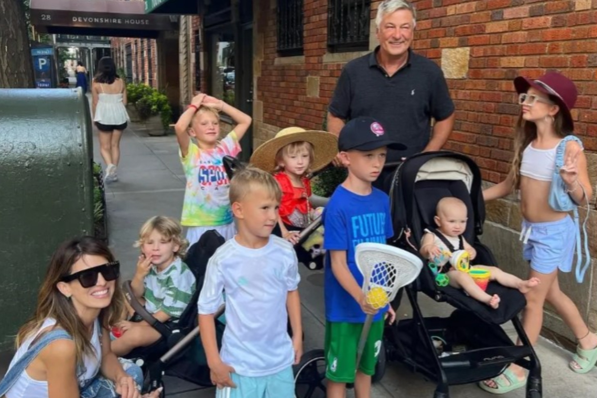 Actor Alec Baldwin posed with his family for photo during Labor Day weekend in New York