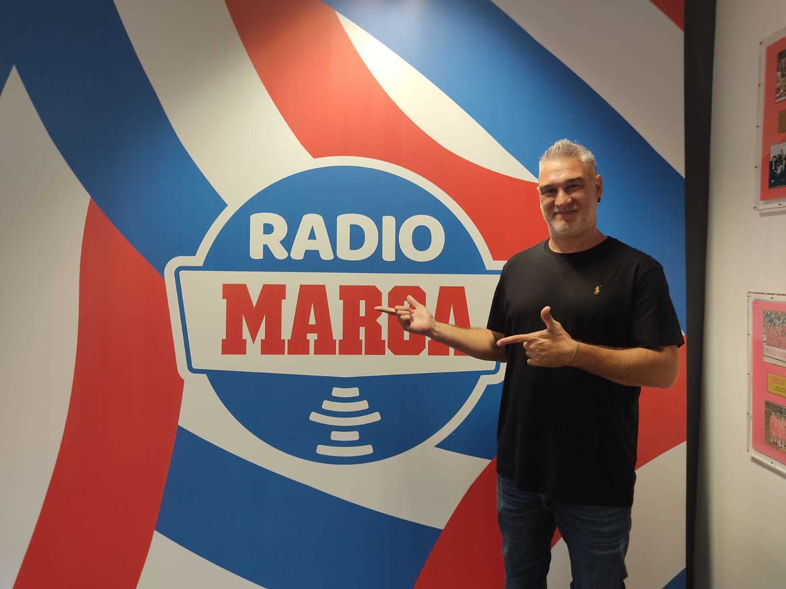 Kase.O en la redacci�n de Radio Marca