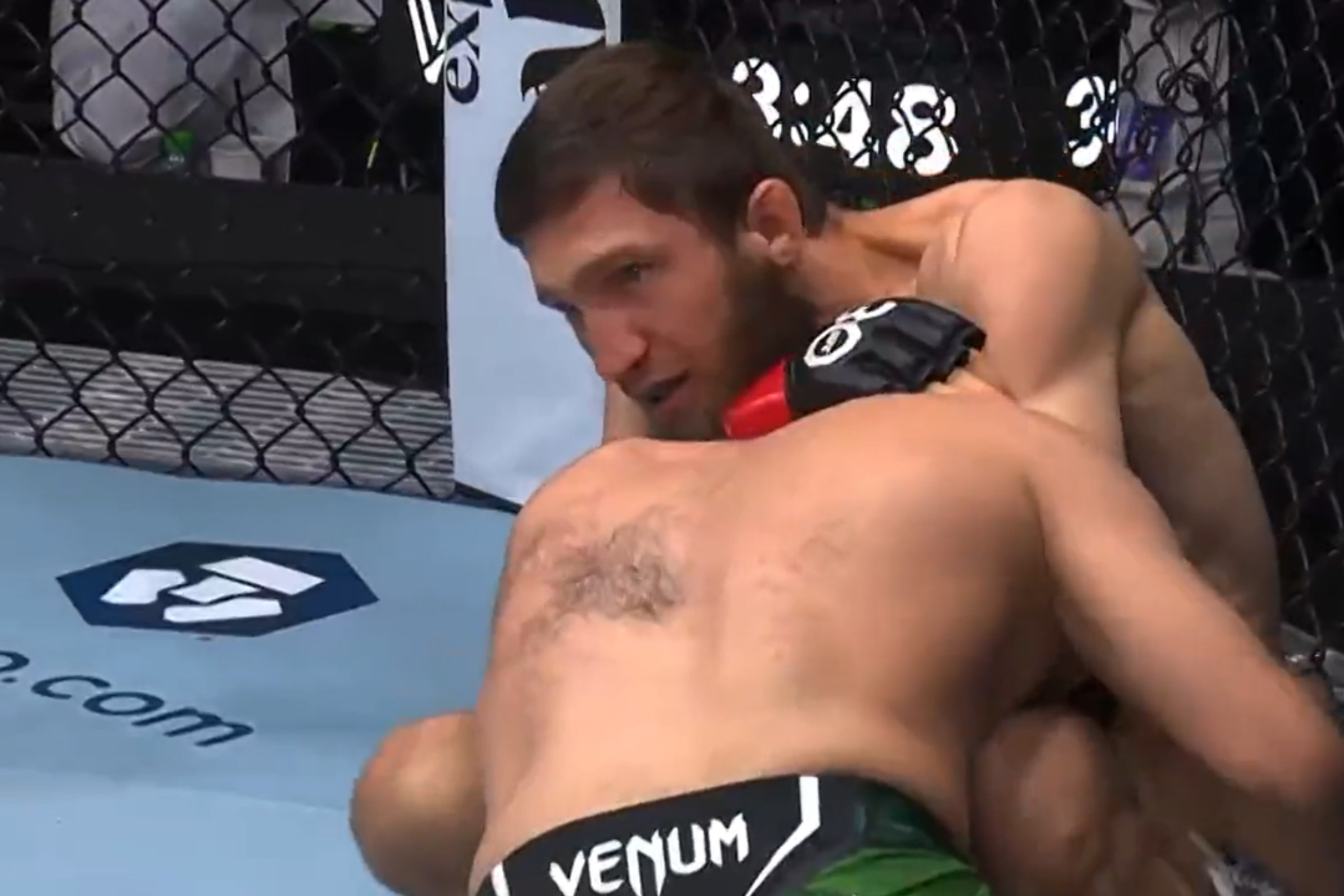 Said Nurmagomedov submits Muin Gafurov in 1:13