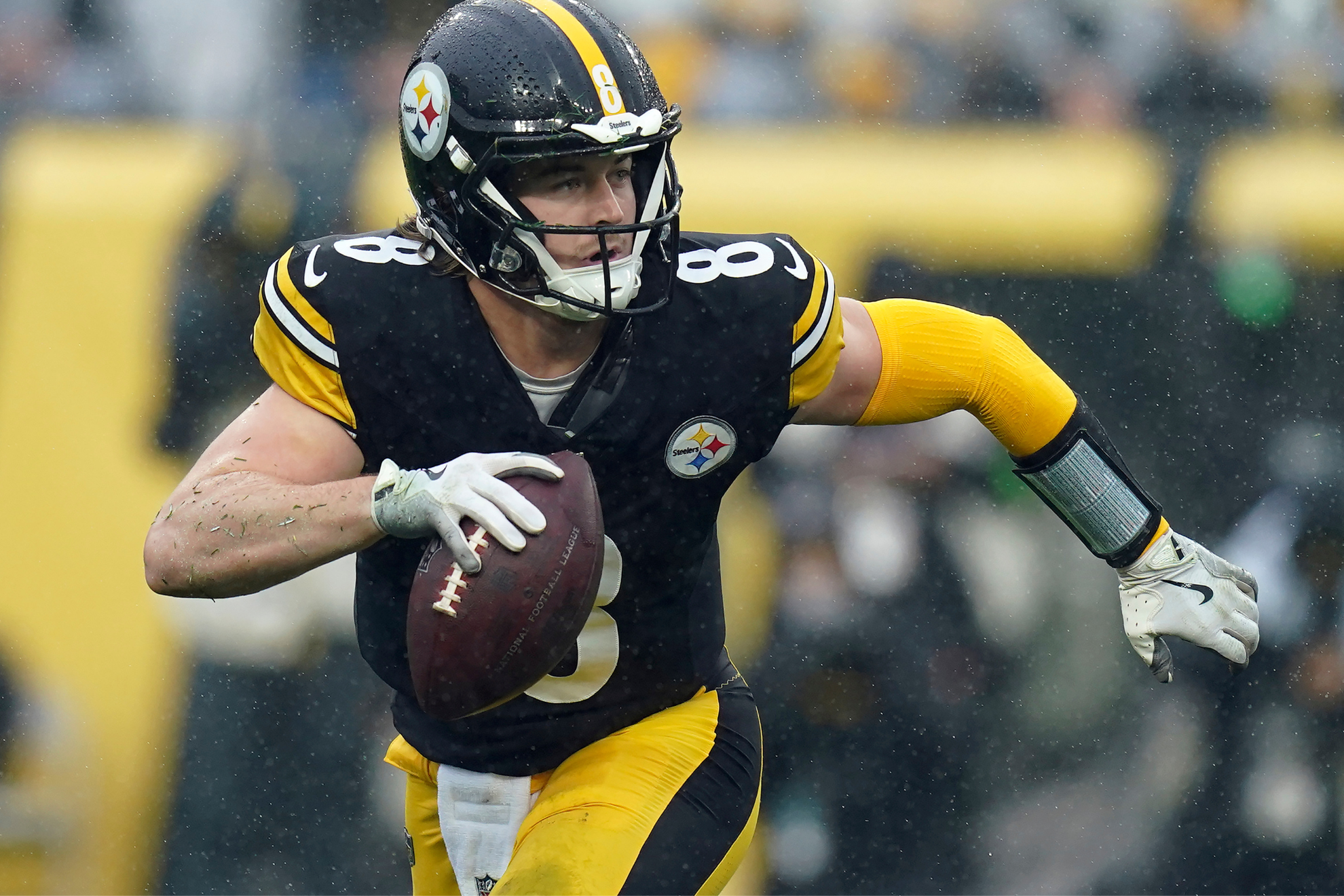 Pickett completed 10 of 16 passes for 73 yards on Sunday.