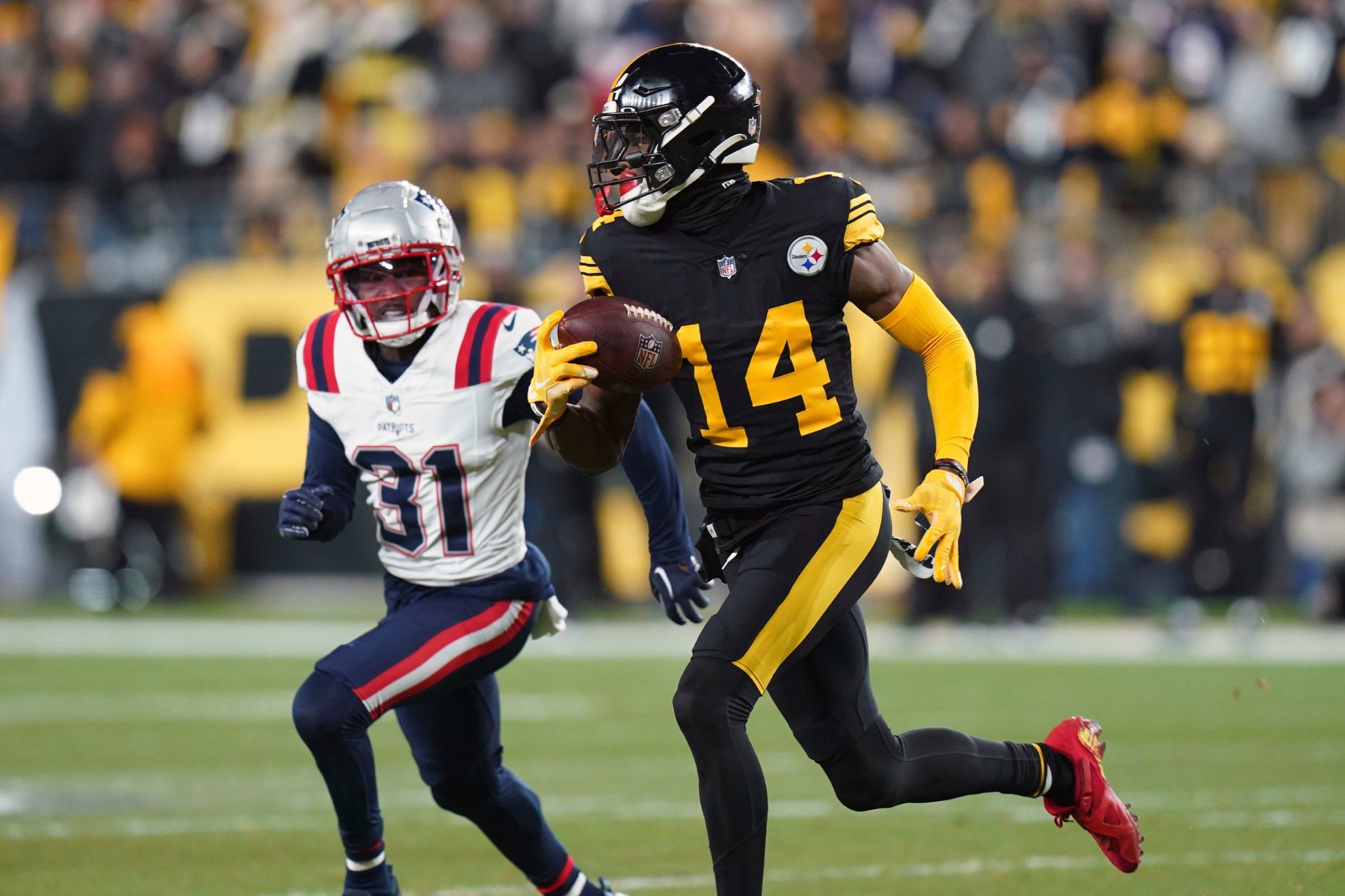 NFL fans focus on refs rigging Steelers loss to Patriots as George Pickens quits