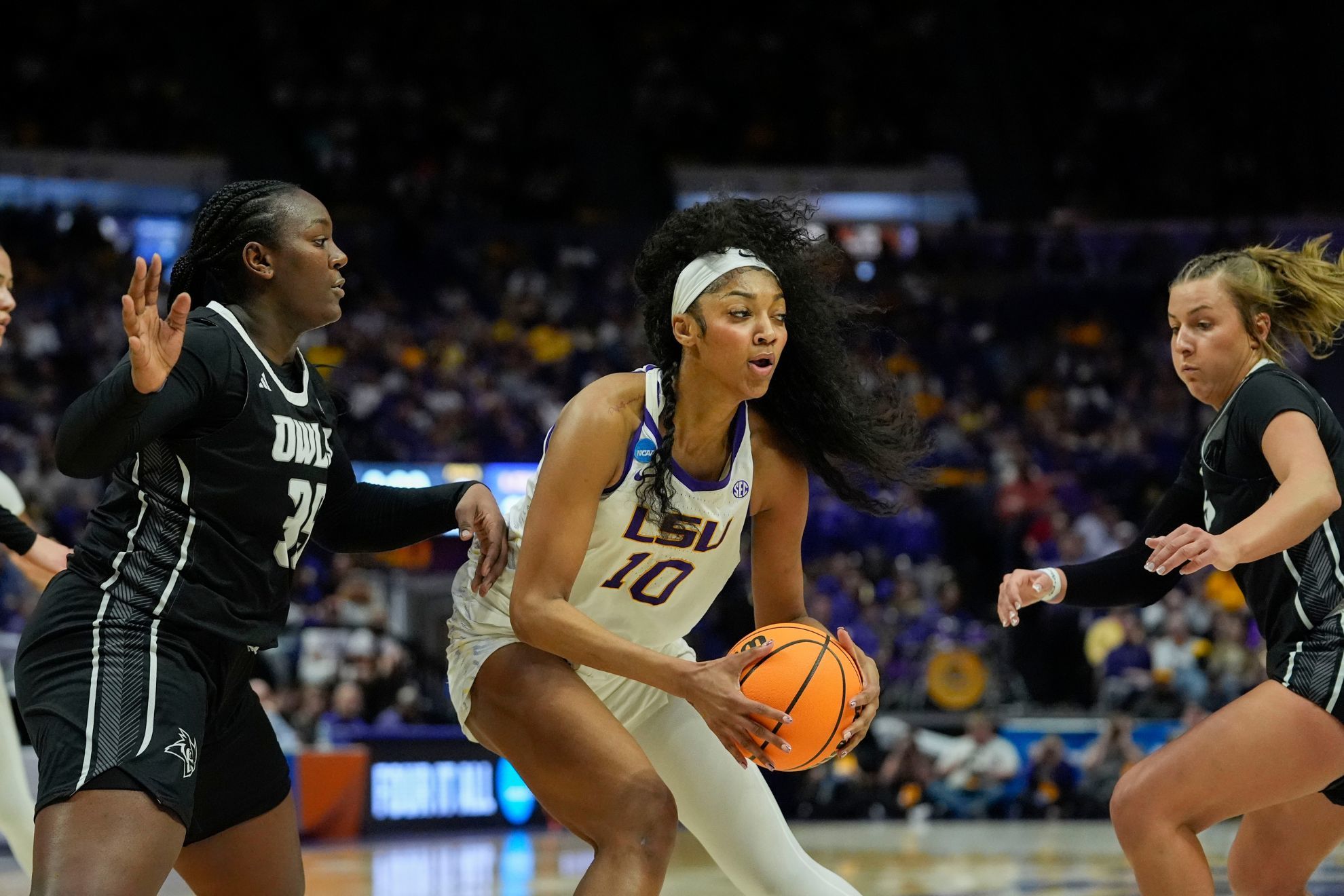 Angel Reese, LSU overcome sloppy play to top Rice in first round of March Madness