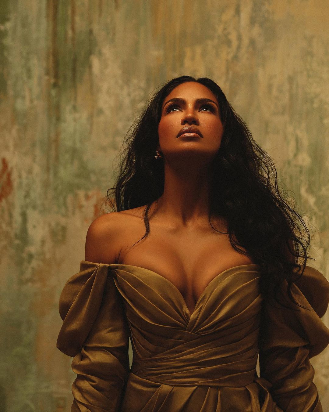 cassie ventura brown dress Who is Cassie Ventura? Her relationship with Diddy hasn't stopped making  headlines