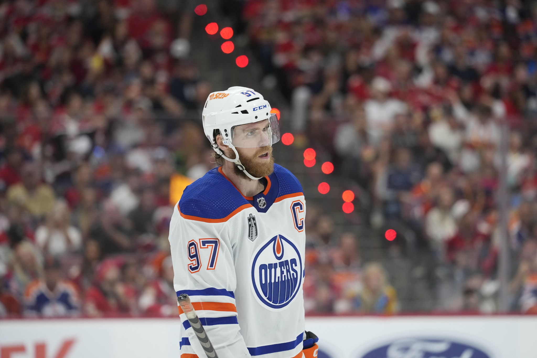 Oilers Connor McDavid wows with spectacular summer wedding wth Lauren Kyle