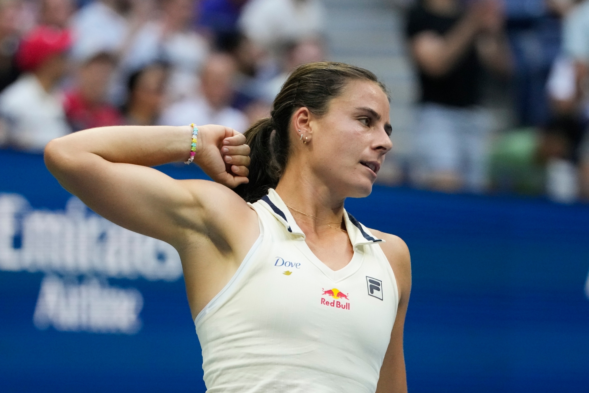 The Riches of Emma Navarro: Tennis Phenom and Billionaires Daughter