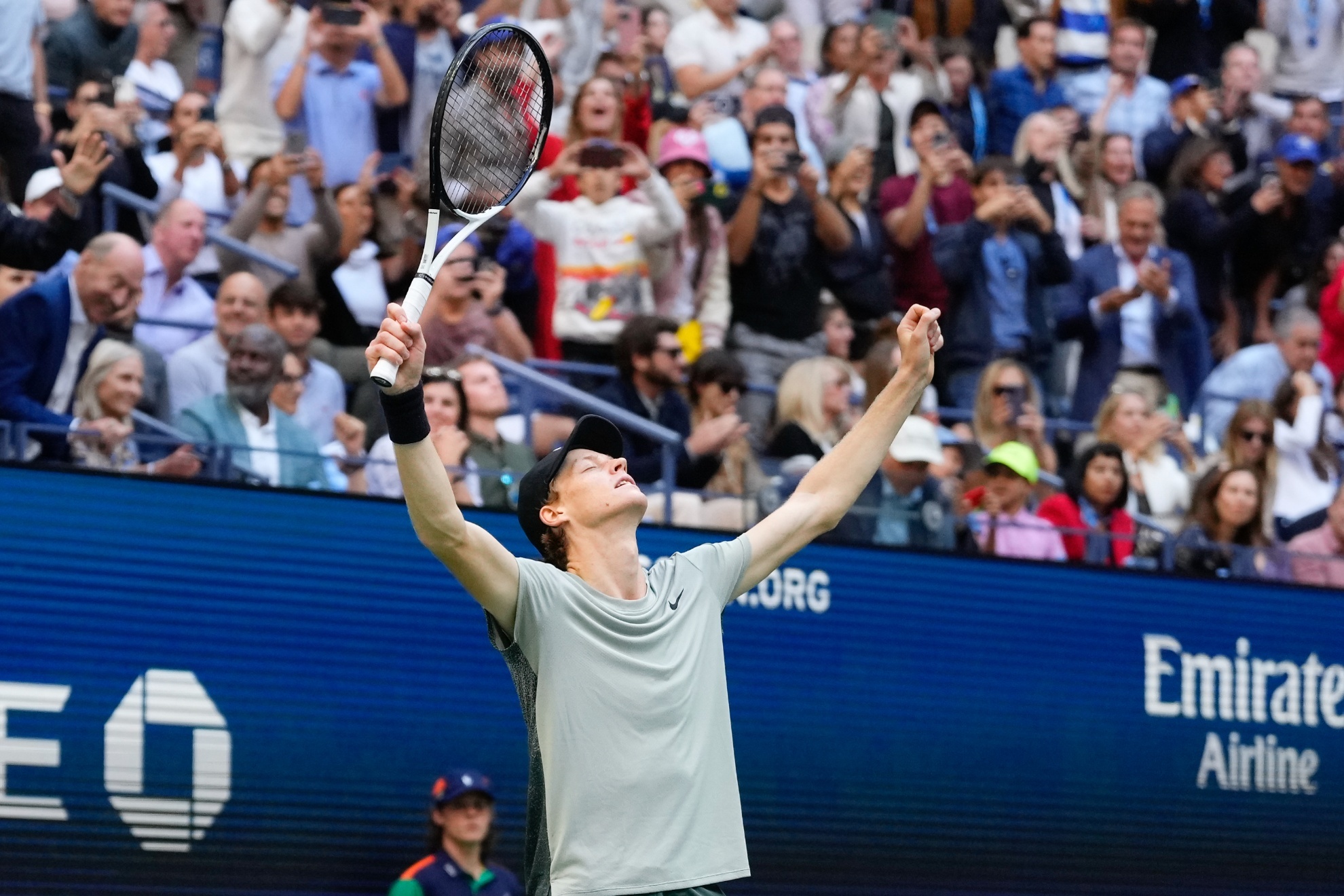 Jannik Sinner, of Italy, reacts after defeating Taylor Fritz, of the United States, to win the mens singles final of the U.S. Open tennis championships, Sunday, Sept. 8, 2024, in New York. (AP Photo/Kirsty Wigglesworth)