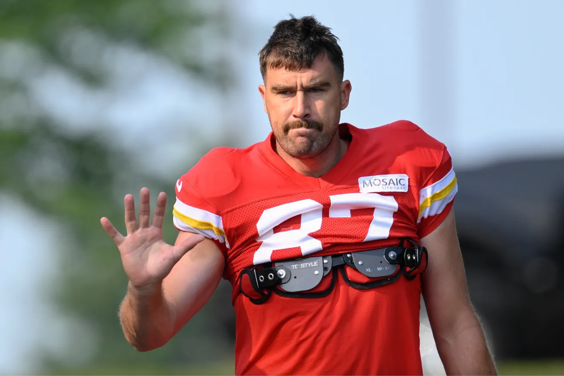 Dallas Goedert already thinking about retirement as he reveals how Travis Kelce helped him become better at Eagles