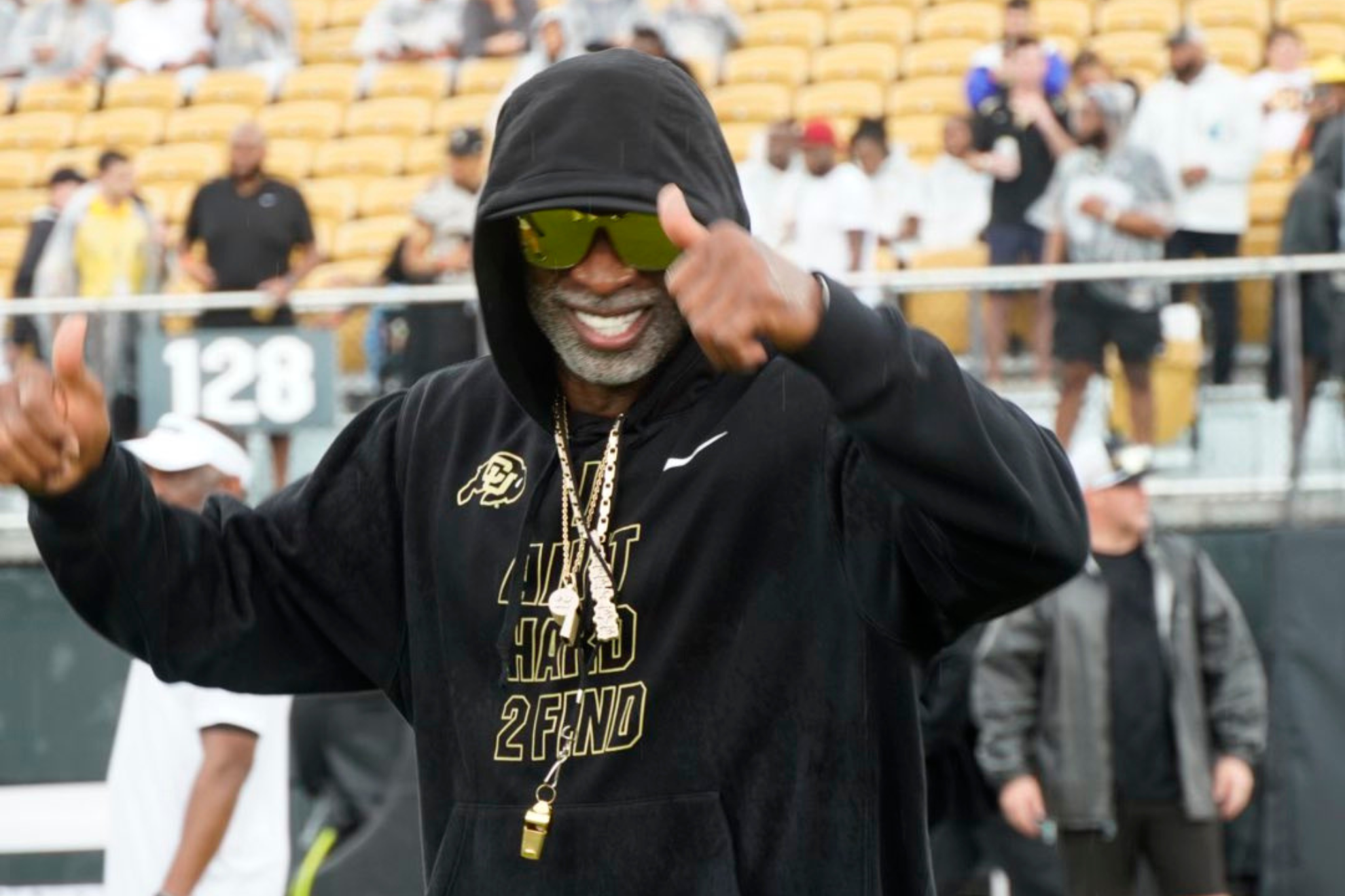 Deion Sanders silences Colorados haters at last and finally wins over an NFL legend