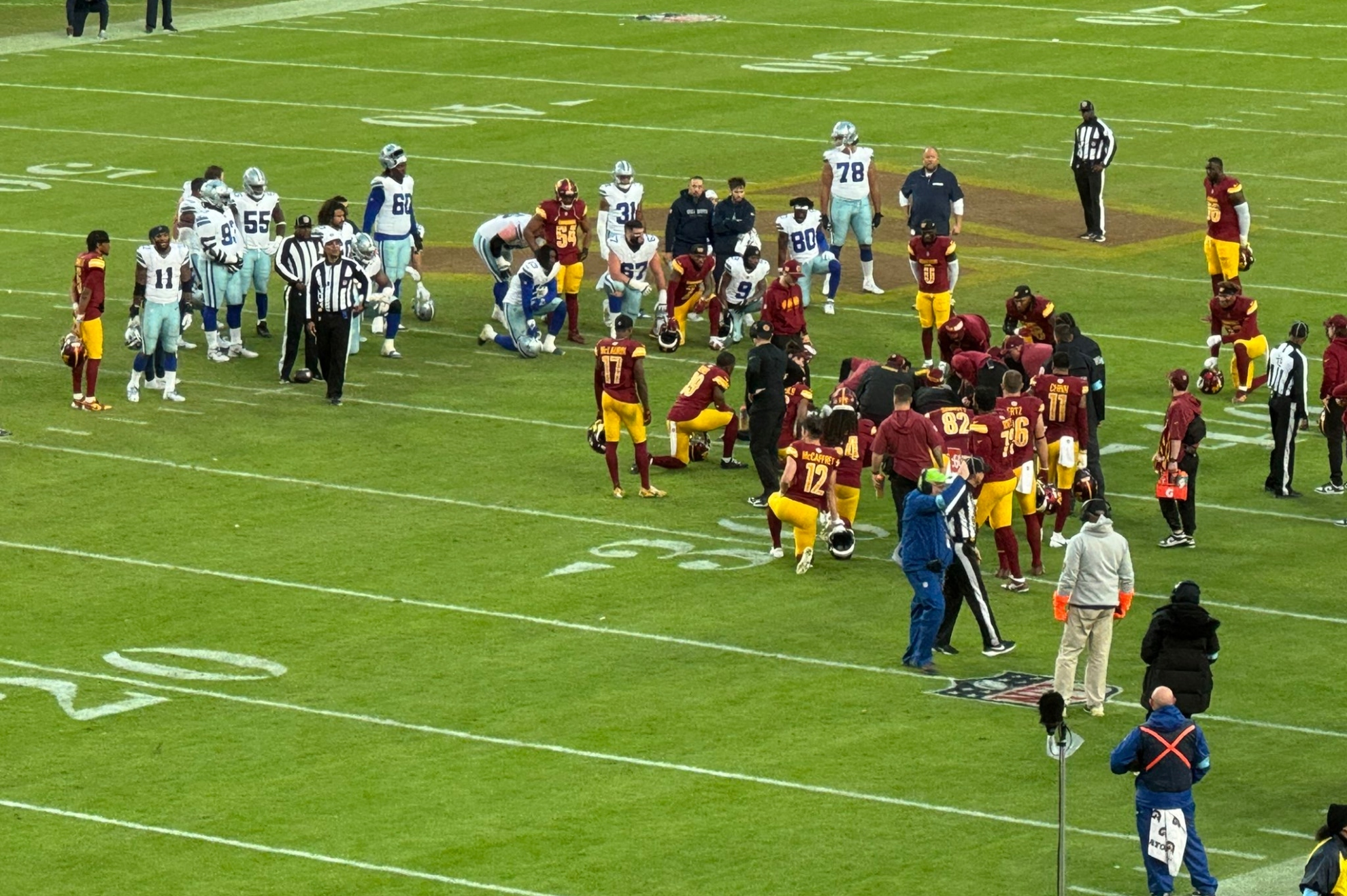 Very scary scene here to close the Commanders-Cowboys game. Austin Ekeler down on the field.