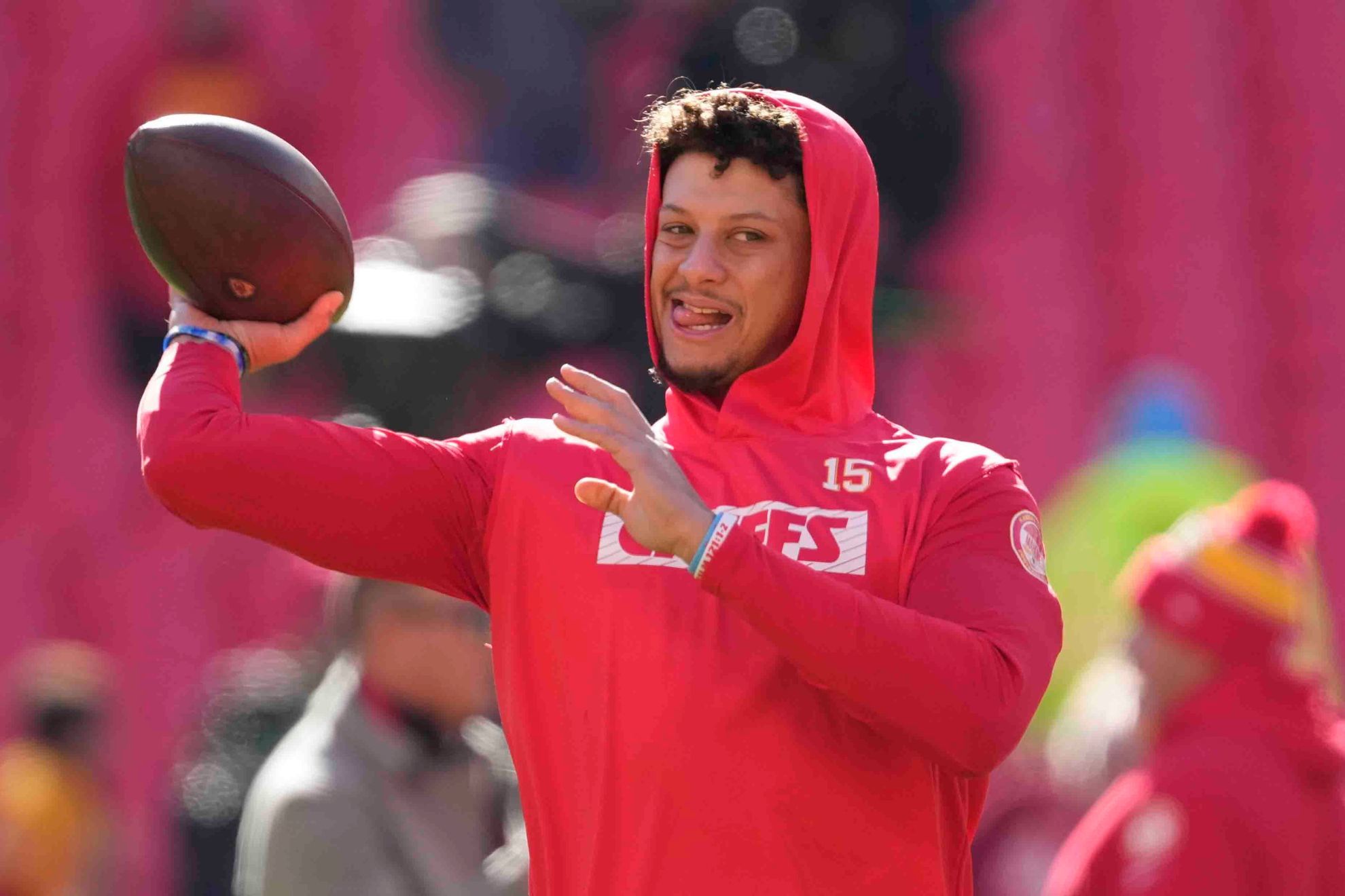 Patrick Mahomes makes history in Black Friday Chiefs vs Raiders
