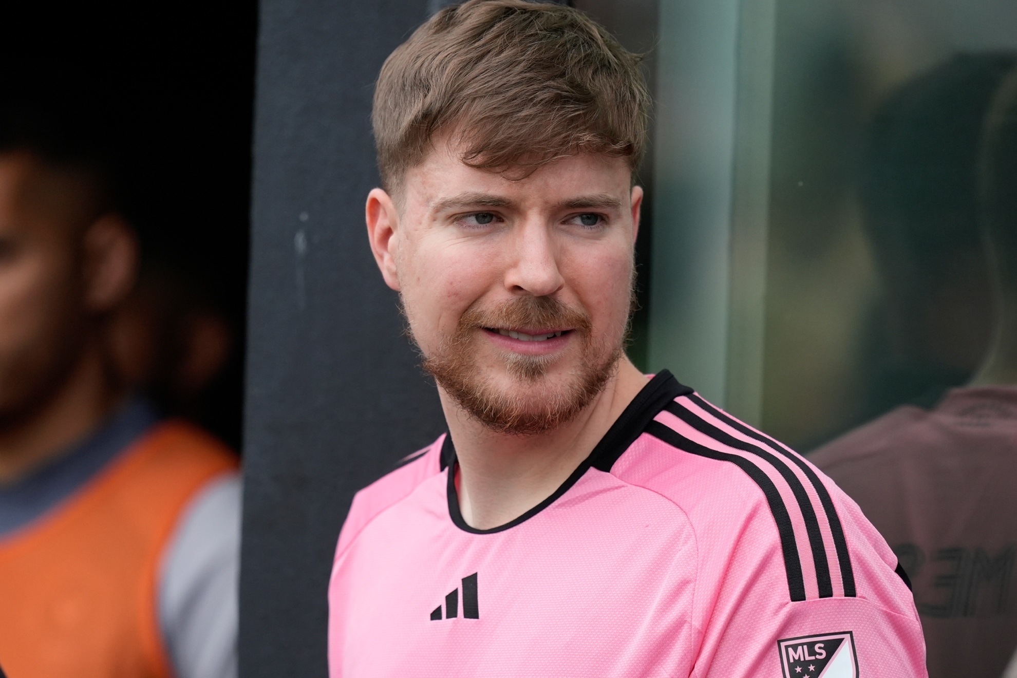 MrBeast and Prime Video release the official trailer for the Beast Games, the contest with $5 million in prizes