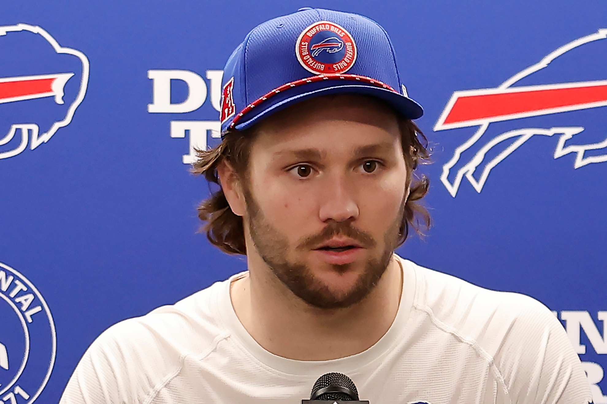 Aiming to lock in No. 2 seed and an undefeated home record, Josh Allen spearheads Bills lineup against Jets