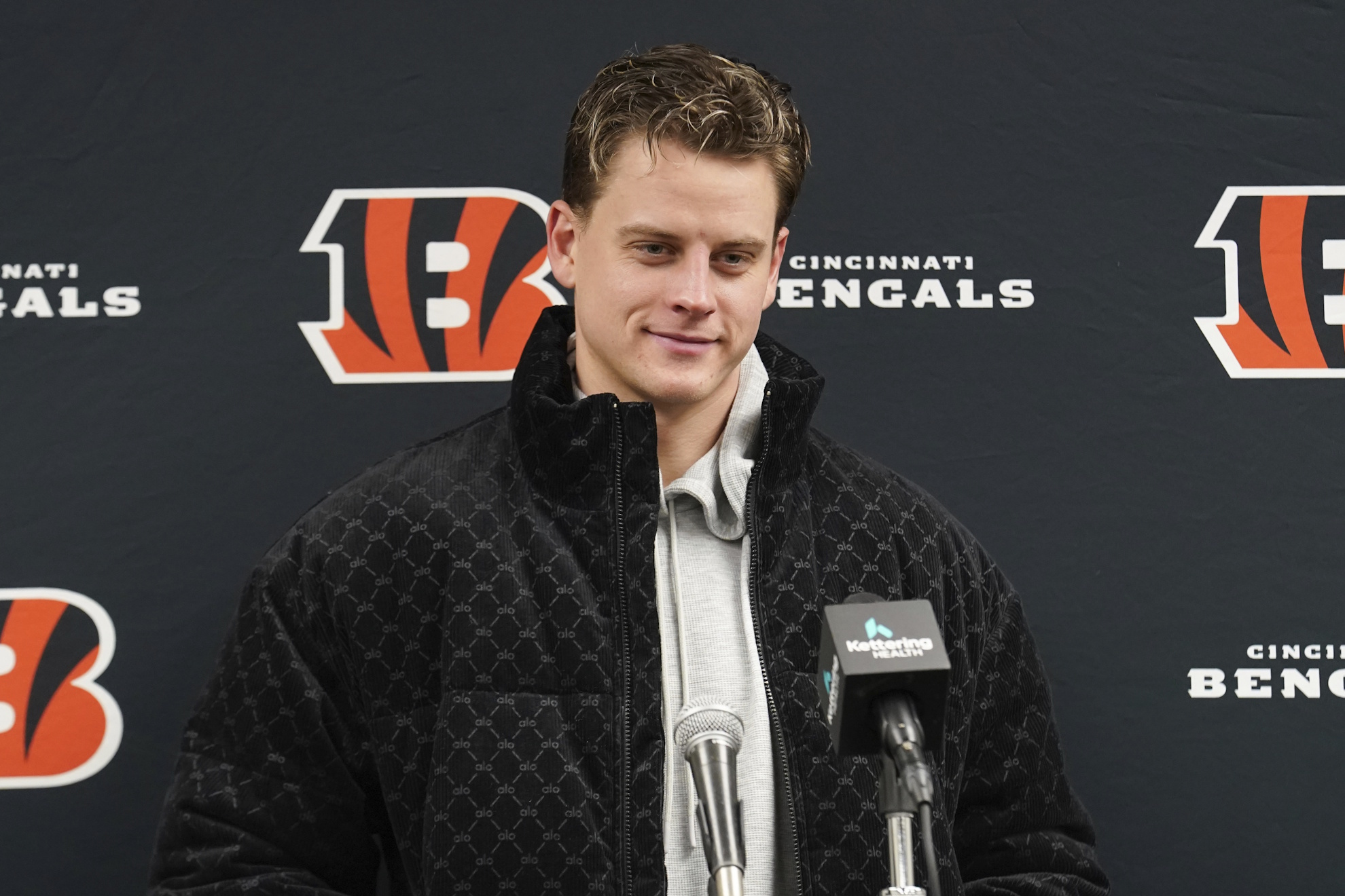 Joe Burrow home house robbery Cincinnati Bengals Steelers Football NFL