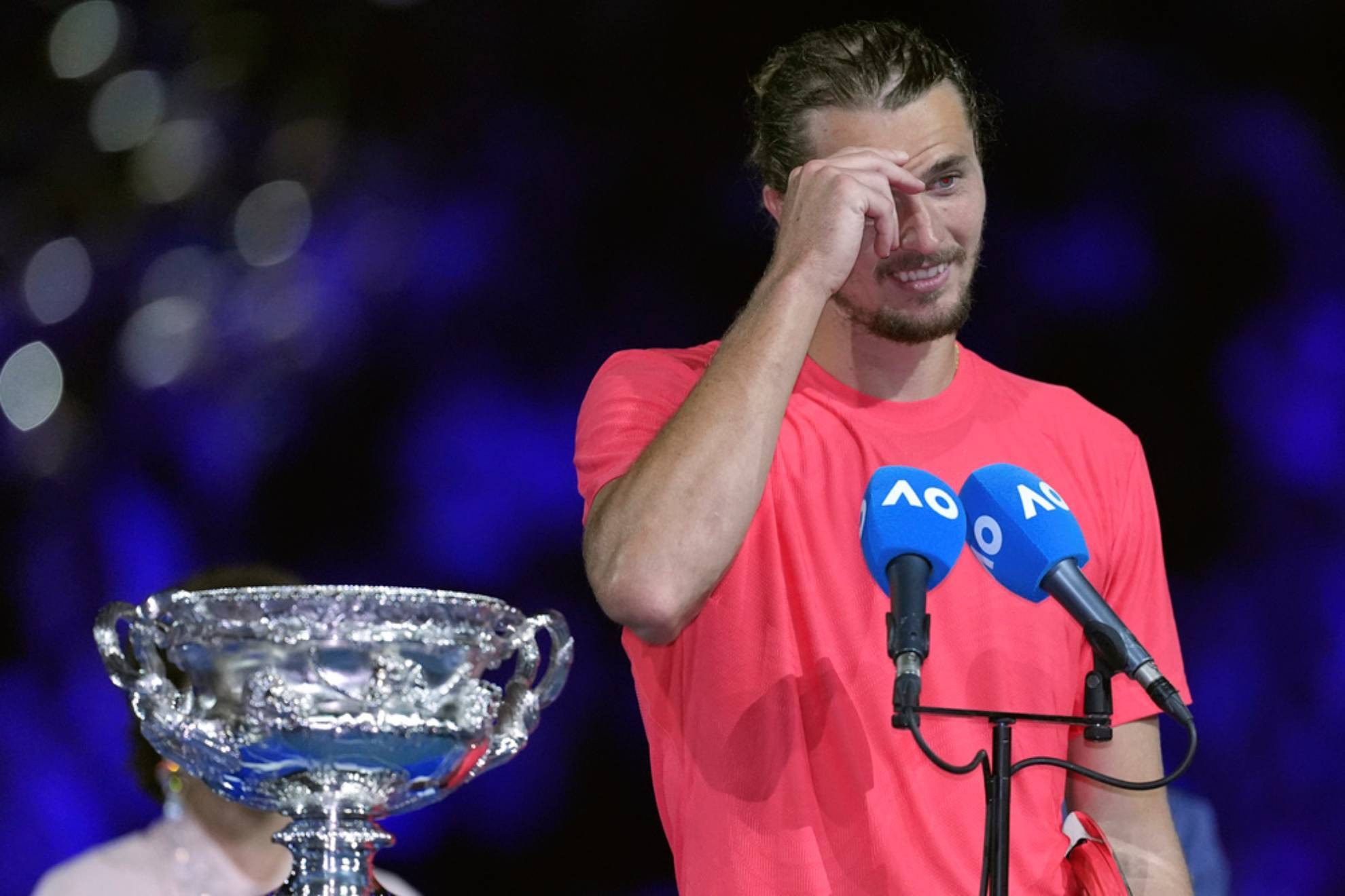 Names of Australian Open runner-up Zverevs past accusers shouted out during trophy ceremony