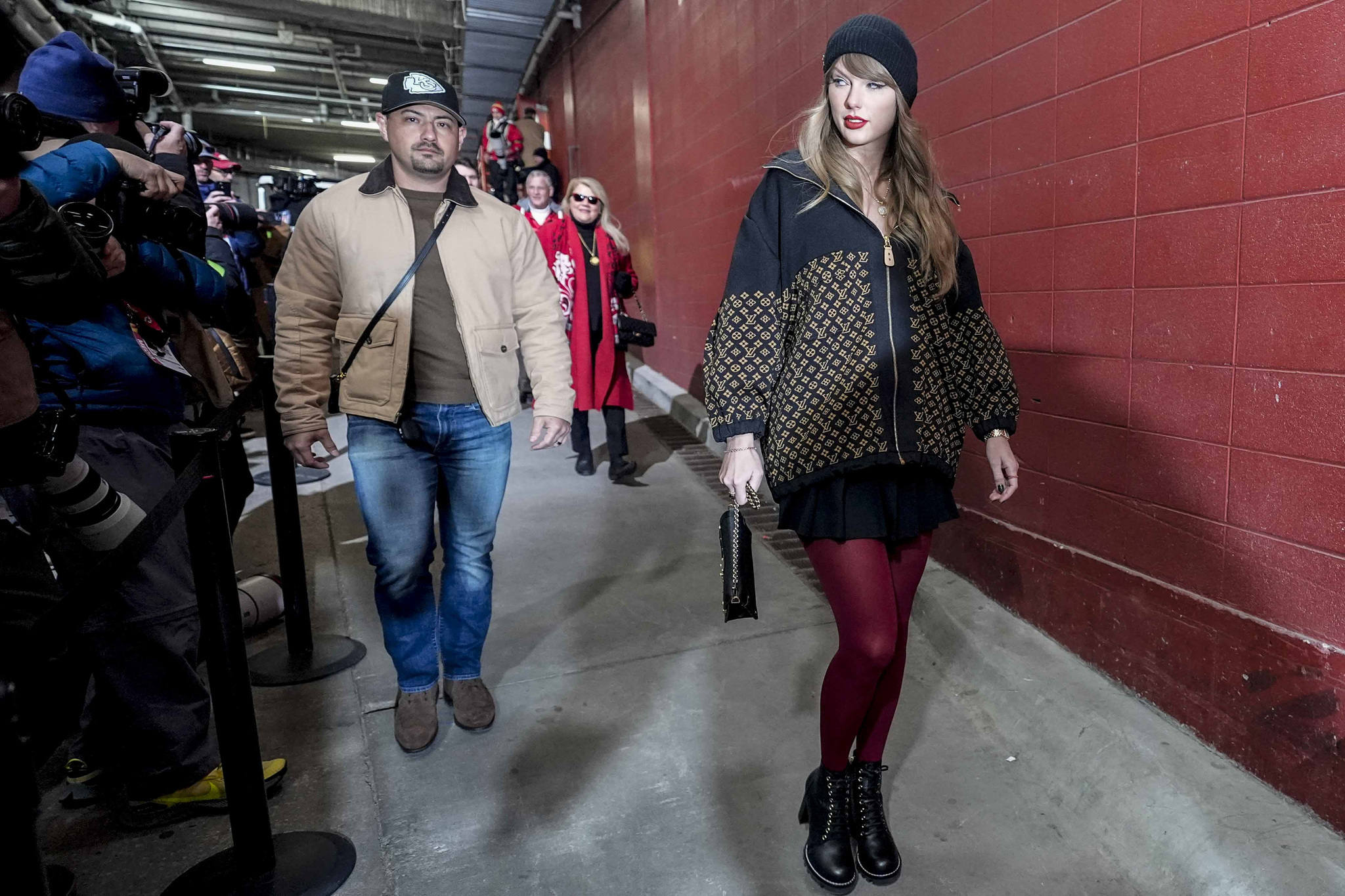 Taylor Swift arrives to Arrowhead Stadium before the 2025 AFC Championship game
