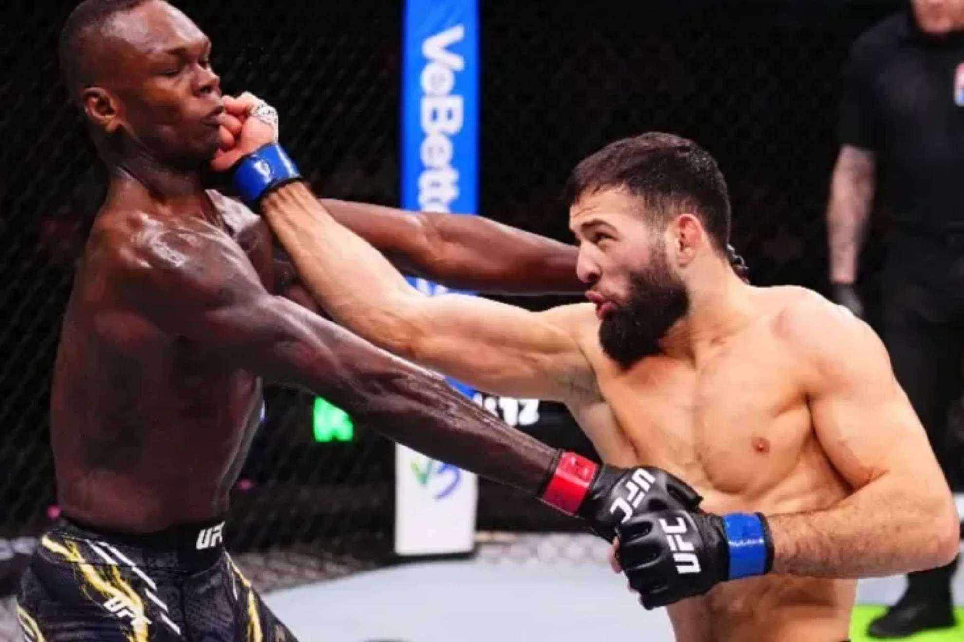 Imavov sentences Adesanya with a brutal KO and MVP ends the undefeated Pirate Magomedov